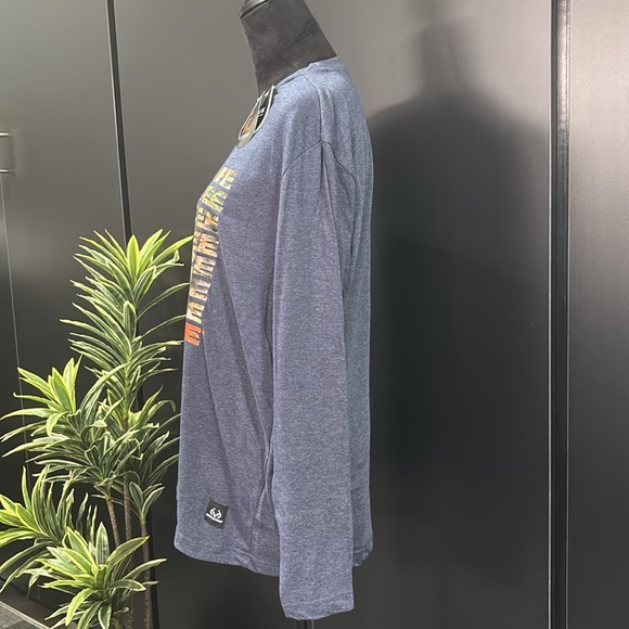 Realtree Stacked Logo graphic camo crewneck, soft, double needle finish - Picture 2 of 7